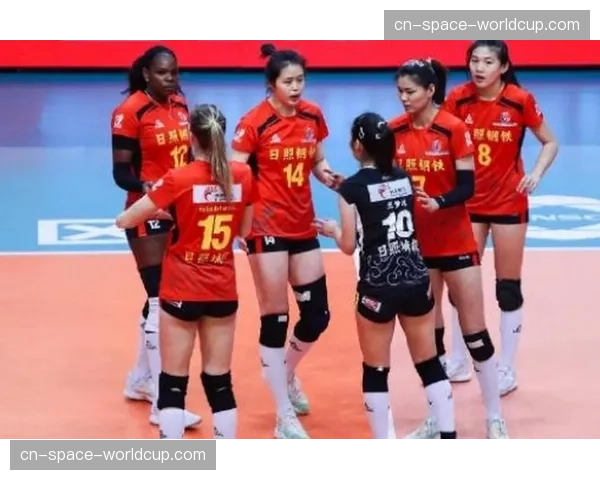 教练的临场调整：一次暂停布置如何改变了比赛的走势