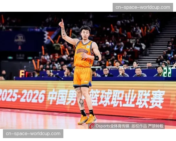 CBA常规赛北京队主场迎战上海队“京沪大战”点燃新一轮热潮