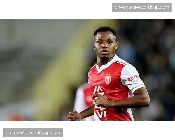 法蒂在摩纳哥生活适应良好，接受了教练战术要求包括参与防守